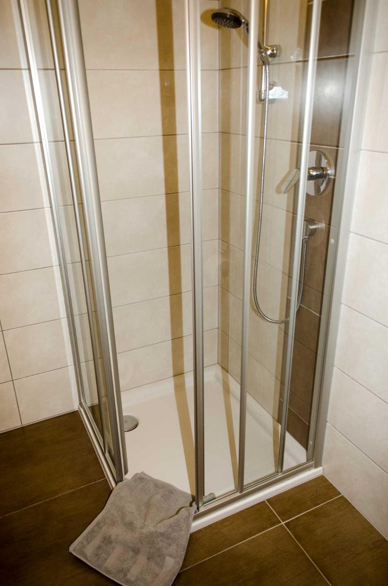 Haus Alpin Apartments Pettneu am Arlberg Eksteriør billede