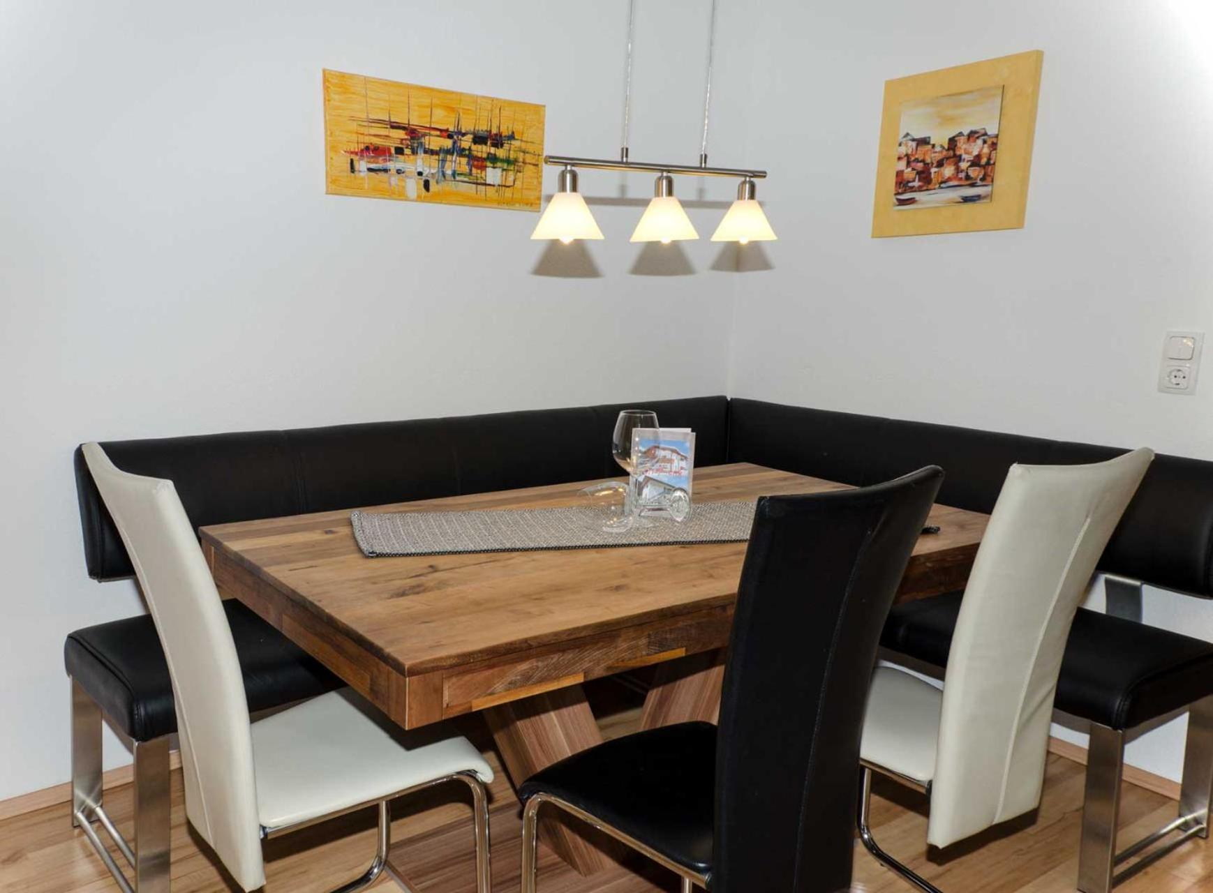 Haus Alpin Apartments Pettneu am Arlberg Eksteriør billede