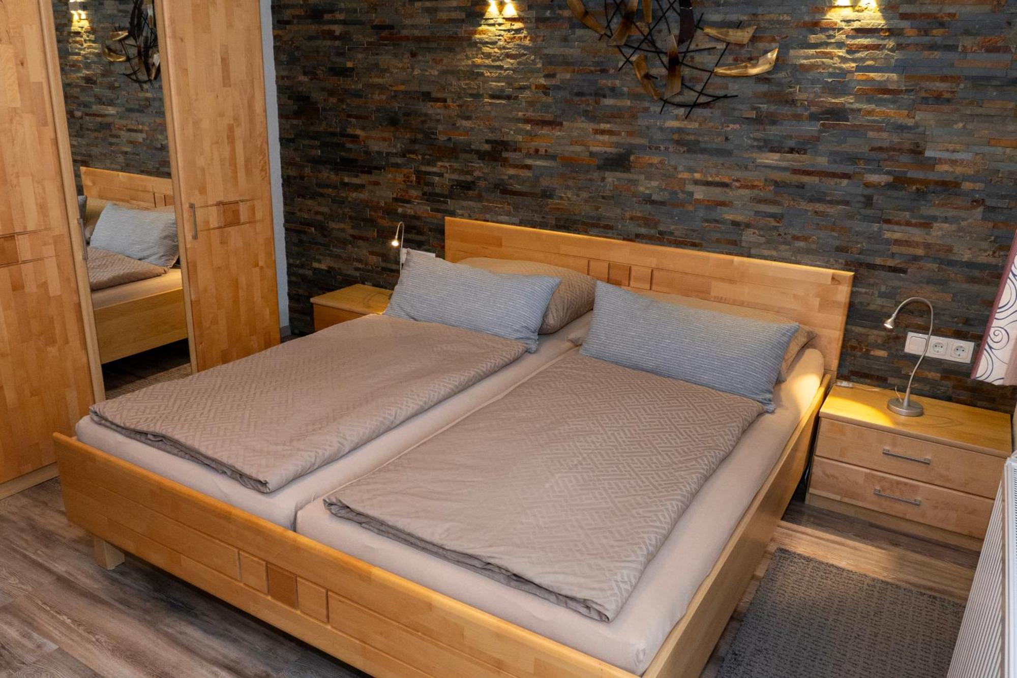 Haus Alpin Apartments Pettneu am Arlberg Eksteriør billede